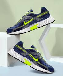 Nike Initiator